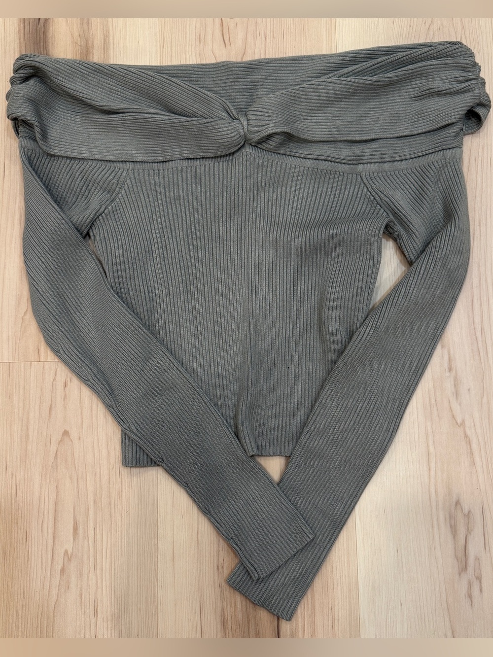 Abercrombie & Fitch Off the Shoulder Sweater